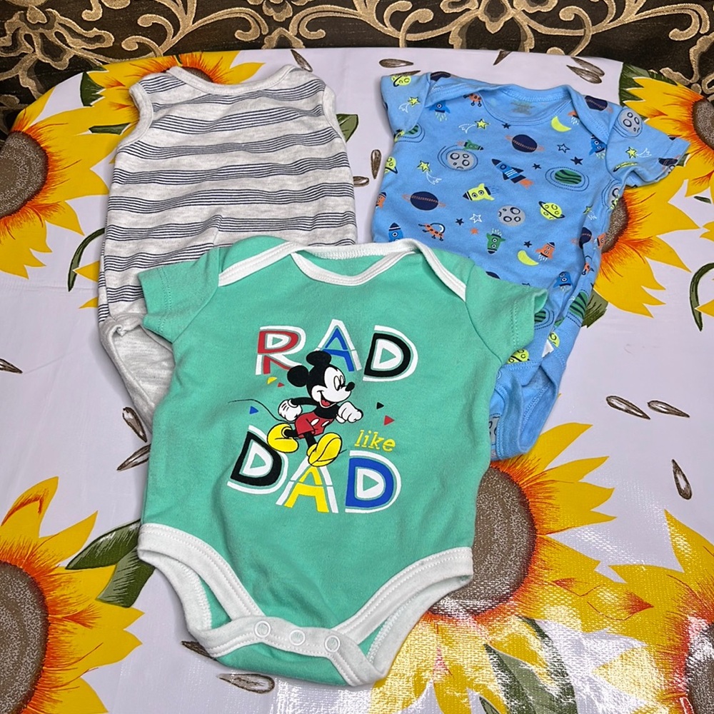 Baby Bodysuits Lot of 3! Size 3M